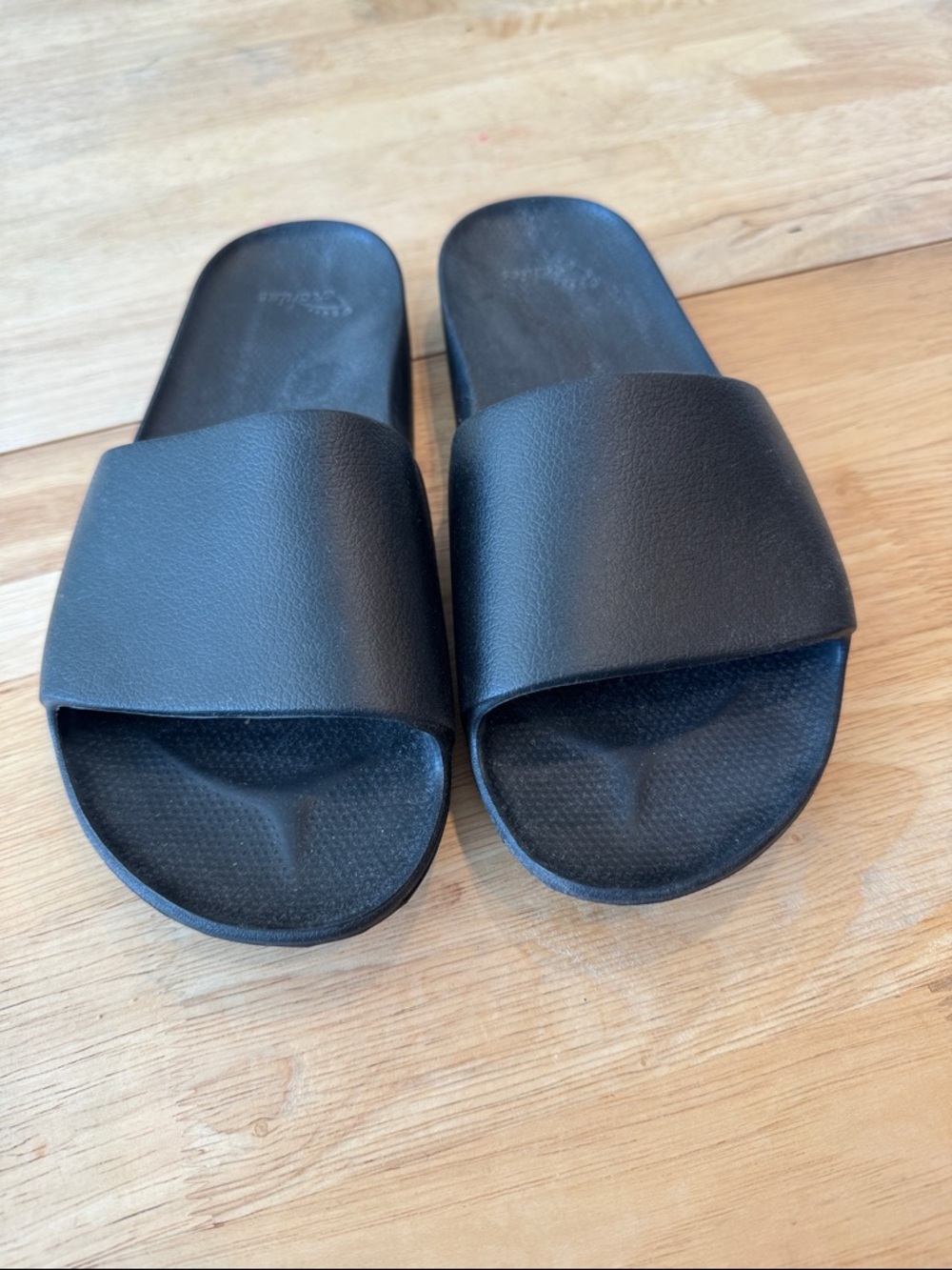 Archies Slide Sandal size men’s 7 women’s 7